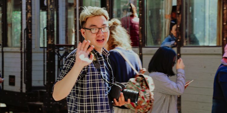 Town of Palm Beach Says Farewell to Tom Bradford